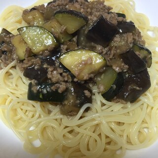 ナスとズッキーニの肉味噌パスタ